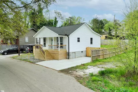 23 Ross St, Greenville, SC 29611