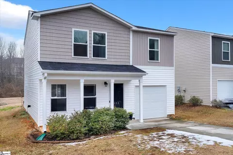 323 Long Grove Ln, Greer, SC 29650