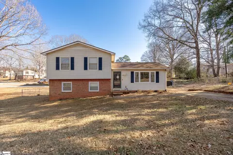 128 Buckey Ct, Simpsonville, SC 29680