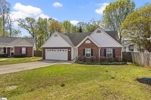 120 S Banyan Ct, Taylors, SC 29687