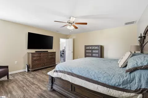Bedroom - 202 Muth Ave, Pelzer, SC 29669 photo 2 of 4