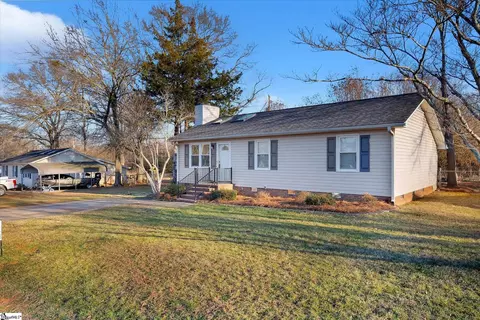 11 Trammell St, Liberty, SC 29657