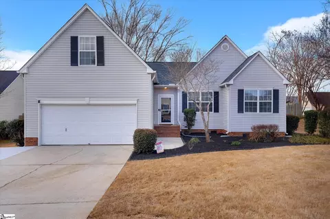 2 Knollvine Cv, Mauldin, SC 29662