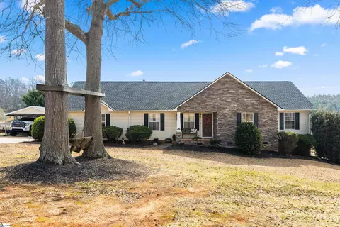 903 Huckleberry Ln, Anderson, SC 29625