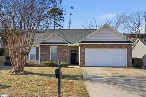 1049 Blythwood Dr, Piedmont, SC 29673
