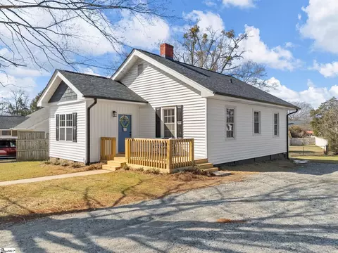 3 Pacific St, Lyman, SC 29365