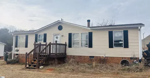 211 Labonte Dr, Piedmont, SC 29673