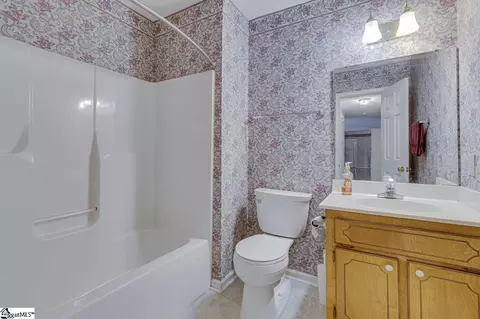 Bath - 43 Rollingreen Rd, Greer, SC 29651 photo 1 of 3