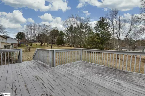 Exterior - 43 Rollingreen Rd, Greer, SC 29651 photo 2 of 8
