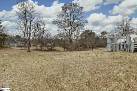 Exterior - 43 Rollingreen Rd, Greer, SC 29651 photo 7 of 8