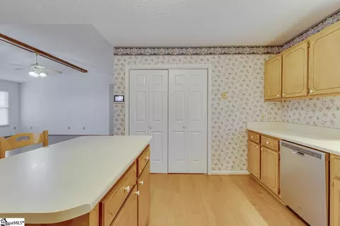Kitchen - 43 Rollingreen Rd, Greer, SC 29651 photo 5 of 5