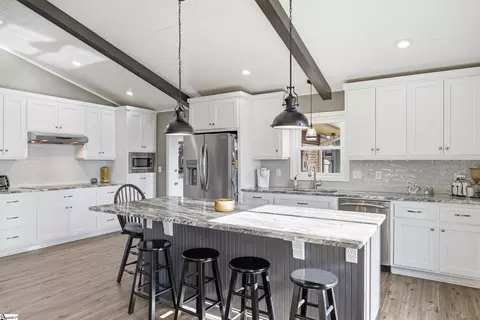 Kitchen - 400 Clarendon Dr, Easley, SC 29642 photo 1 of 4