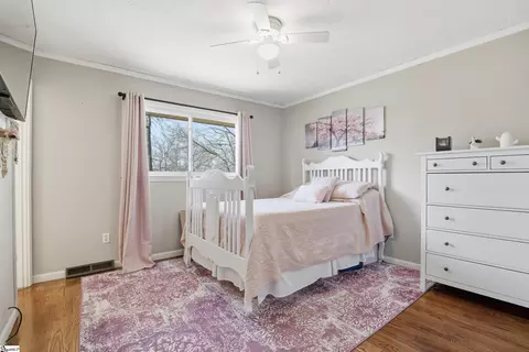 Bedroom - 400 Clarendon Dr, Easley, SC 29642 photo 2 of 4