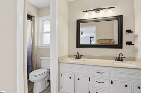 Bath - 400 Clarendon Dr, Easley, SC 29642 photo 1 of 5