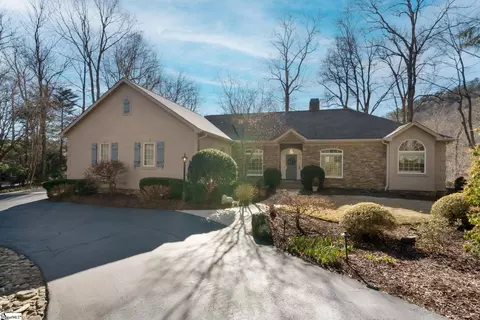 4 N Hyacinth Dr, Landrum, SC 29356