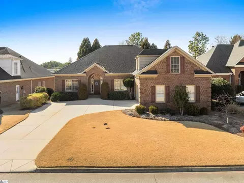 303 Bouchillion Dr, Greenville, SC 29615