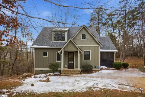 207 Cliffside Trl, Pickens, SC 29671