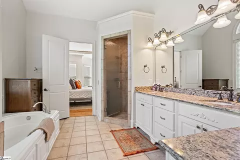 Bath - 1 Riverstone Way, Greer, SC 29651 photo 3 of 4