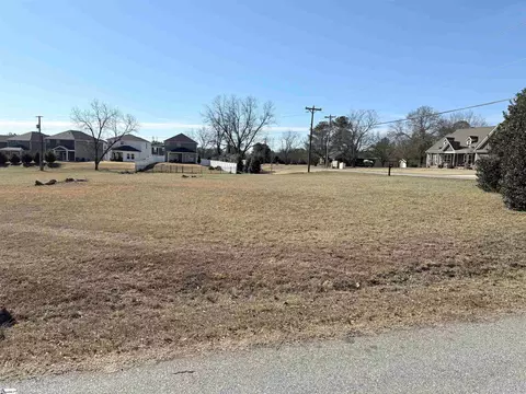 0 Greenbriar Dr, Simpsonville, SC 29680