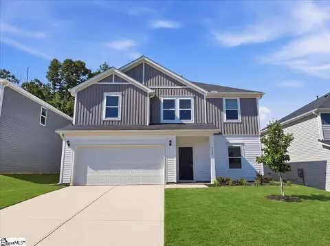 910 Rising Oak Ct, Spartanburg, SC 29301