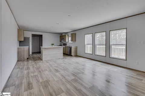 852 Black Snake Rd, Easley, SC 29640 photo 4