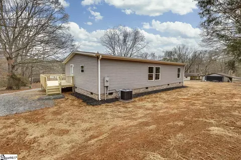 852 Black Snake Rd, Easley, SC 29640 photo 15