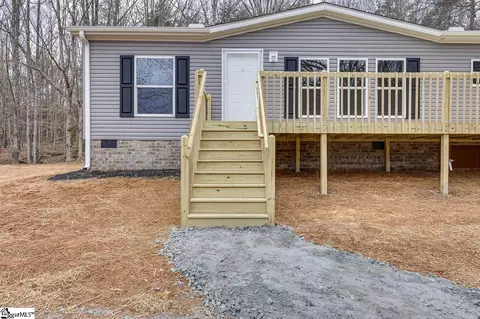 852 Black Snake Rd, Easley, SC 29640