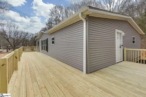 852 Black Snake Rd, Easley, SC 29640 photo 17
