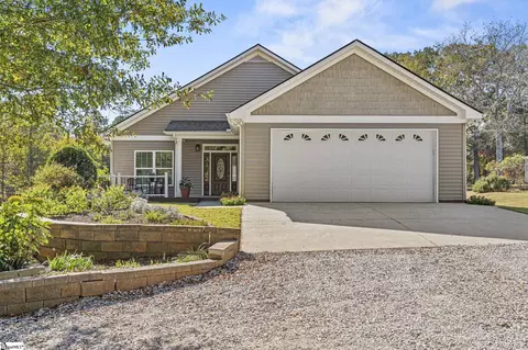 243 Richardson Rd, Simpsonville, SC 29680
