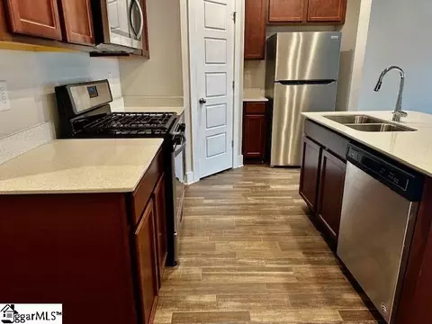 Kitchen - 209 Quickstep Dr, Greer, SC 29650 photo 4 of 7