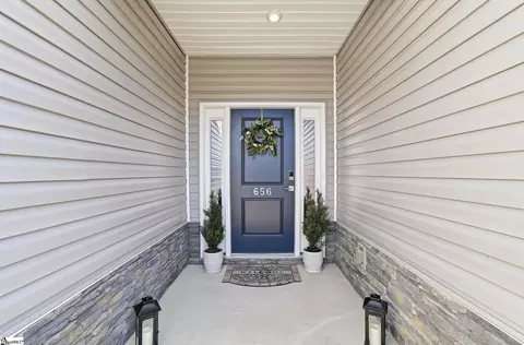 Entry Way - 656 Clairbook Ct, Greer, SC 29651 photo 3 of 5
