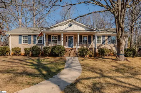 104 Winsford Dr, Greenville, SC 29609