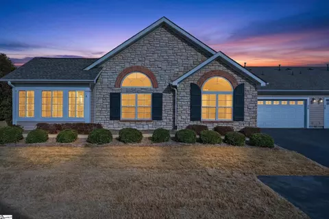 38 Fudora Cir, Simpsonville, SC 29681