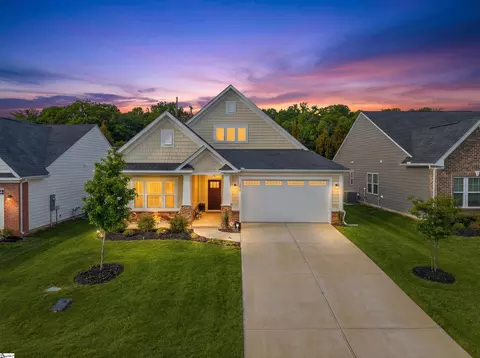 1672 Jessamine Dr, Woodruff, SC 29388
