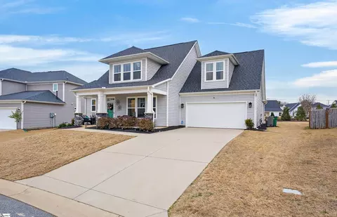 569 Fenwick Dr, Woodruff, SC 29388