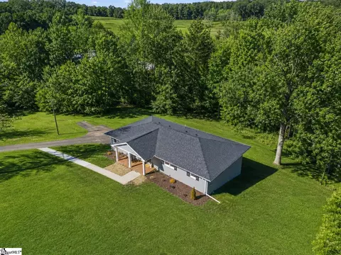115 Pinetree Ln, Easley, SC 29640