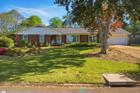100 Overton Ave, Greenville, SC 29617