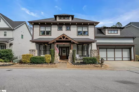 16 Verona Cir, Simpsonville, SC 29681