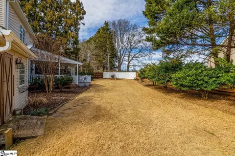 Exterior - 102 Spring Lake Loop, Simpsonville, SC 29681 photo 4 of 10