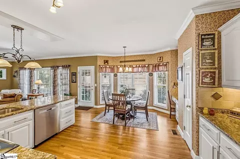 Kitchen - 102 Spring Lake Loop, Simpsonville, SC 29681 photo 1 of 6