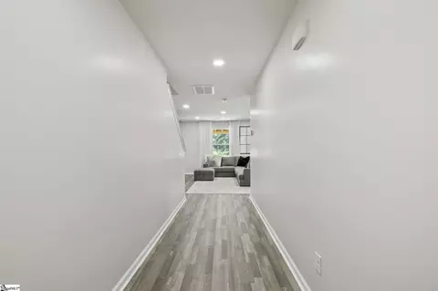 Entry Way - 489 Wagon Trl, Duncan, SC 29334 photo 3 of 6
