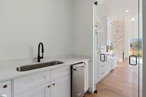 Kitchen - 541 E Airport Rd, Greer, SC 29651 photo 11 of 11