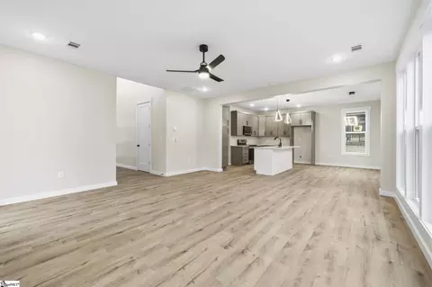 Living - 123 Jackson St, Greer, SC 29650 photo 3 of 3