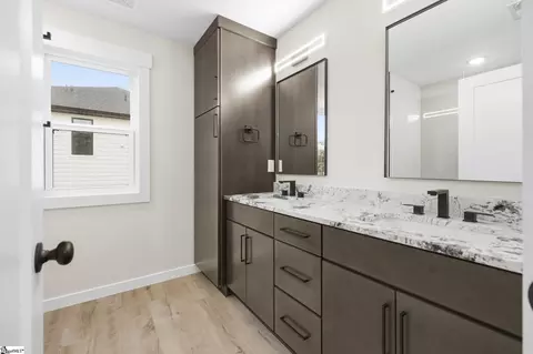 Bath - 123 Jackson St, Greer, SC 29650 photo 1 of 3