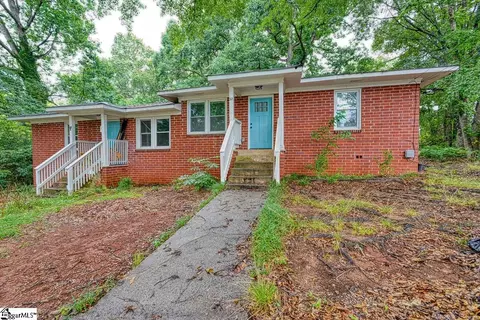 32 Bagwell Cir, Greenville, SC 29605