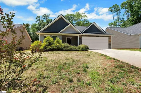 184 Sandifer Rd, Spartanburg, SC 29303