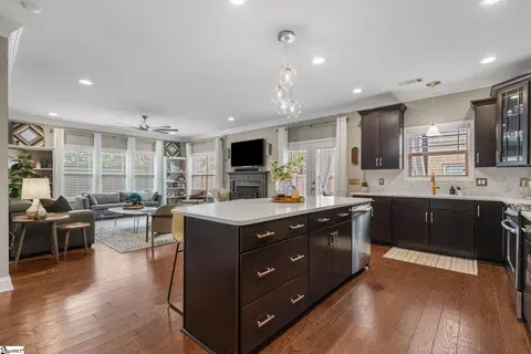 Kitchen - 4 Ruby Lake Ln, Simpsonville, SC 29681 photo 1 of 5