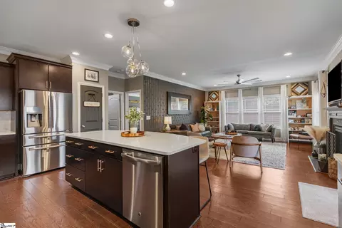 Kitchen - 4 Ruby Lake Ln, Simpsonville, SC 29681 photo 3 of 5
