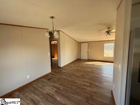 253 Perry Rd, Greer, SC 29651 photo 3