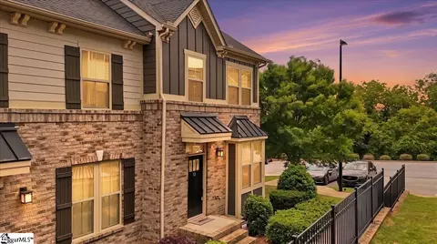 52 Itasca Dr, Greenville, SC 29609